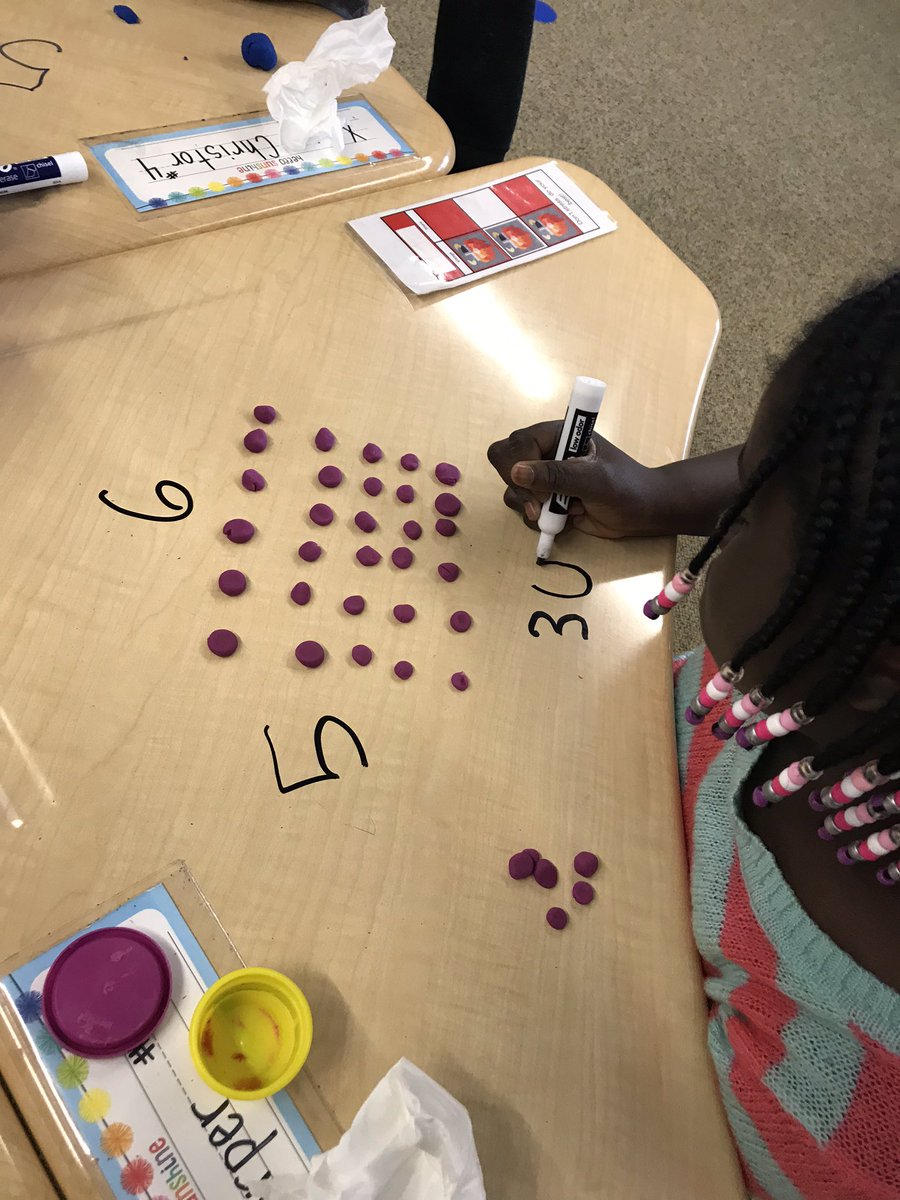 MrsTGillespie's tweet photo. We all had a ball using playdoh to create array models for multiplication. #ptpride #d56achieves https://t.co/0WlZdBkcLY