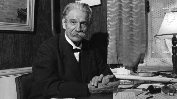 fuedicho's tweet photo. "Nunca digas que ya no hay nada hermoso en este mundo. Siempre hay algo para maravillarte en la forma de un árbol, en el temblar de una hoja".
Albert Schweitzer
#Fuedicho https://t.co/BDMNwhRwCw