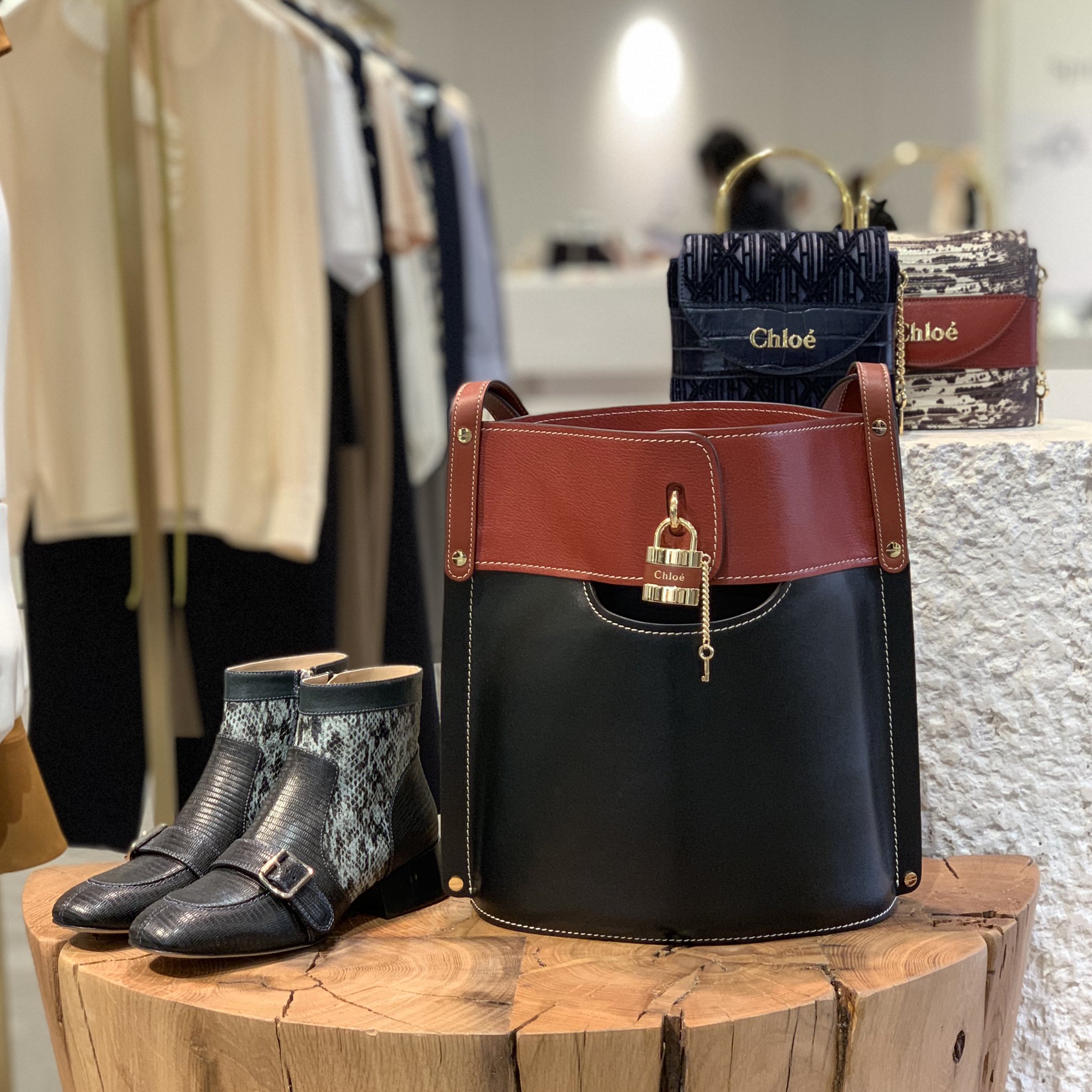 極美品　クロエ　バケットバッグ　ABY Chloe - セール👏【新品未使用】クロエ アビー バケットバッグの