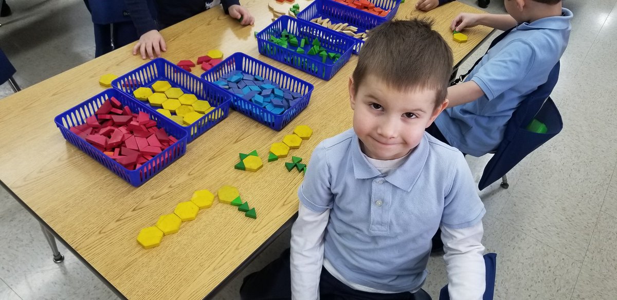 MHoran106's tweet photo. Working hard using math manipulatives showing C-R-A conrete-representational-abstract #tubbing time fun #learning addition combinations mshoran106mccordmustangs https://t.co/BpHZ2qcHbo