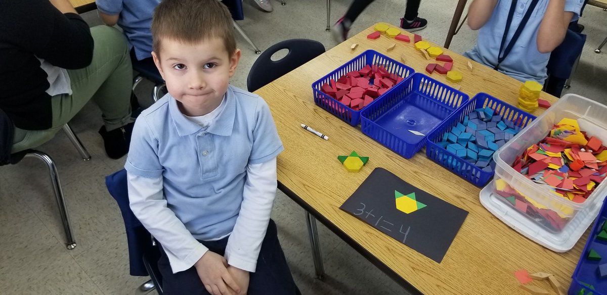 MHoran106's tweet photo. Working hard using math manipulatives showing C-R-A conrete-representational-abstract #tubbing time fun #learning addition combinations mshoran106mccordmustangs https://t.co/BpHZ2qcHbo