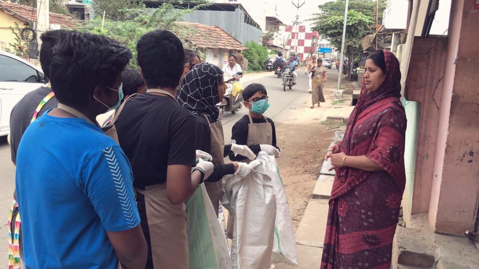 PrSonali's tweet photo. #Cleansquad 2020
Great year Great start
An awareness campaign about biodegradable and non-biodegradable waste and the interpretation on segregating them by children!Collected around 35 kg waste in approx 8 km stretch.What a great way to make kids responsible towards our society https://t.co/IwCwTx3Jyn