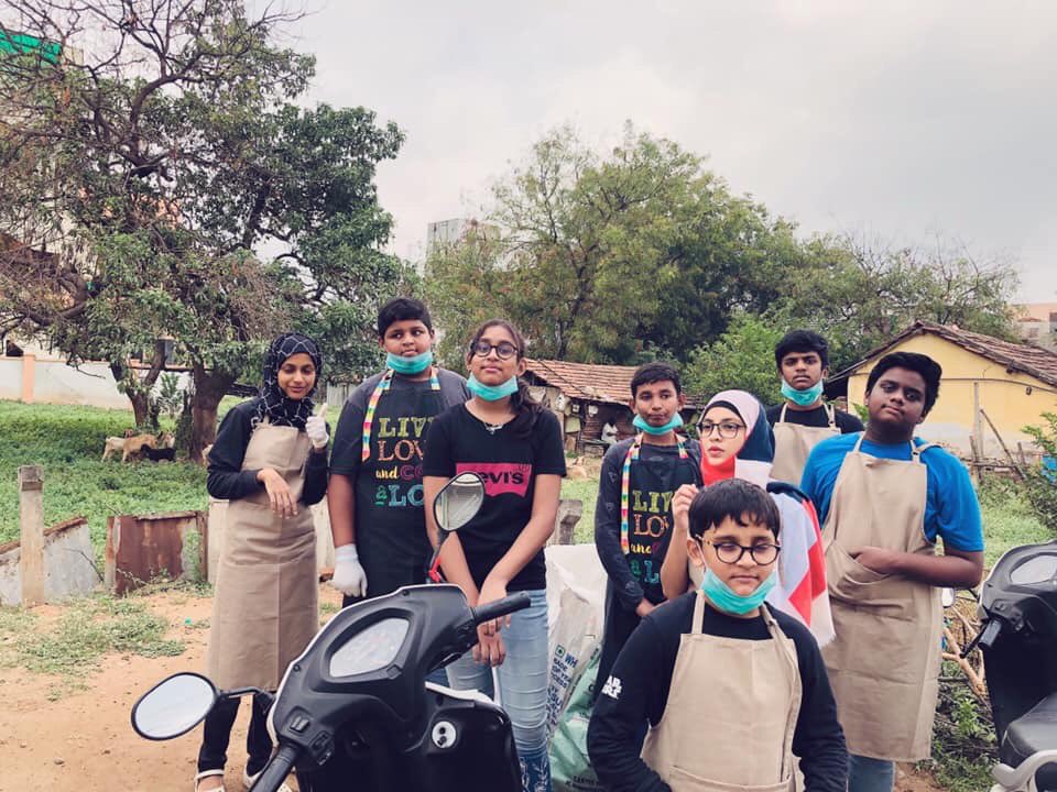 PrSonali's tweet photo. #Cleansquad 2020
Great year Great start
An awareness campaign about biodegradable and non-biodegradable waste and the interpretation on segregating them by children!Collected around 35 kg waste in approx 8 km stretch.What a great way to make kids responsible towards our society https://t.co/IwCwTx3Jyn
