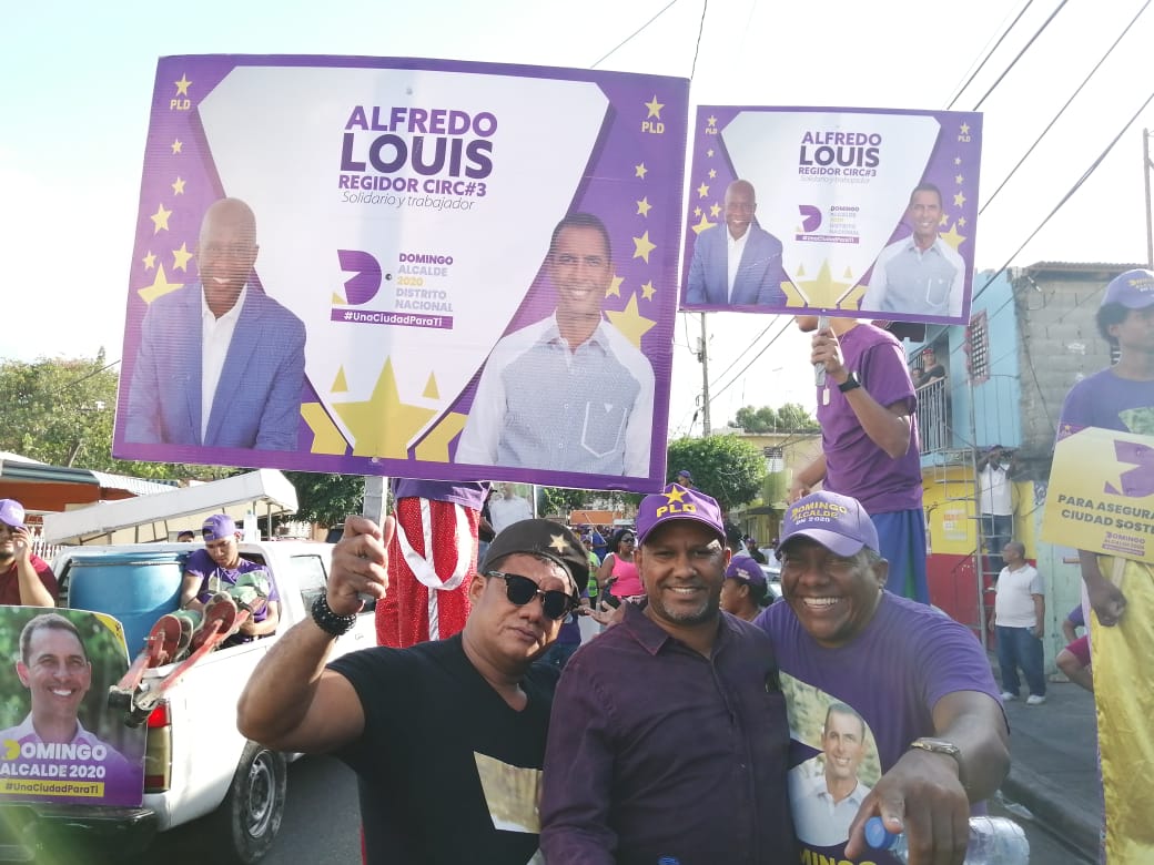 rosadita1520's tweet photo. Excelente mano a mano en el sector de Villas Agricolas. Con nuestro próximo ALCALDE DOMINGO CONTRERAS. 
#UnaCiudadParaTi 
#DOMINGOALCALDE2020 
#UnoMasconDomingo @DomingoCG1 @VernicePaez @AlexAdon01 @cuesta_madeline @JuniorArv3loQ @JuanTavarezE @NewtonPujols @cnestina @digcoro https://t.co/5cMj3AgNed