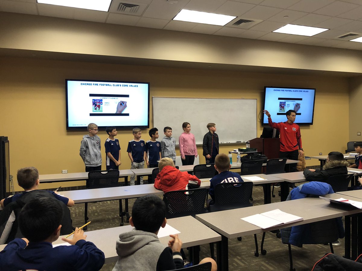 ChicagolandUtd's tweet photo. 🔥 Last night our players &amp; coaches had the privilege of hanging out with the @cffcPASS Program team, taking part in their Core Values &amp; Mental Skills workshop as well as Leadership Training 🔥⁣

🙏🏻Thank you #cffcPASS🙏🏻

#playerdevelopment #holisticapproach https://t.co/Gougu5wZQo