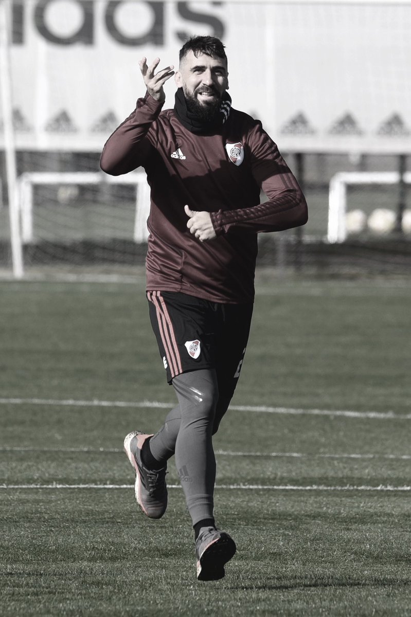 RiverPlate's tweet photo. Un día como hoy en 2️⃣0️⃣1️⃣8️⃣ @PrattoLucas_ llegaba a casa. 

El resto es historia 📜🐻 https://t.co/QZdjf5mqu3