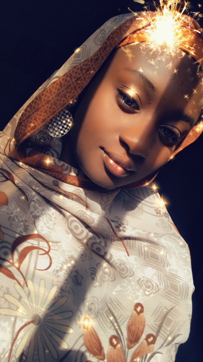 GAMJI_ONL_RPRTS's tweet photo. Aure go fit me fah😭💖💗 https://t.co/GhQ5SdrUsy