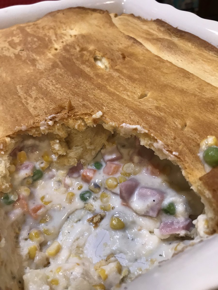felicia_pate's tweet image. Ham Pot Pie #weeknightcooking #teacherswhocook #comfortfood