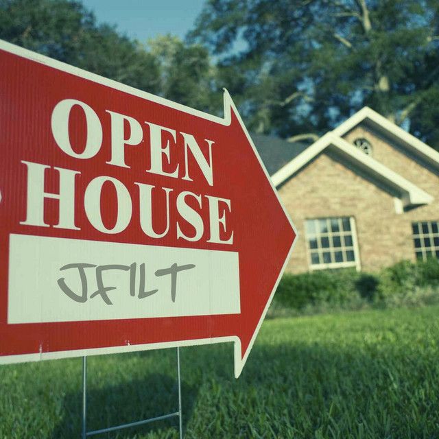 JFilt's tweet image. Proud of my 1st House Ep. check it out . - buff.ly/2Q1JMru #deephouse #lofihouse #trynewstuff