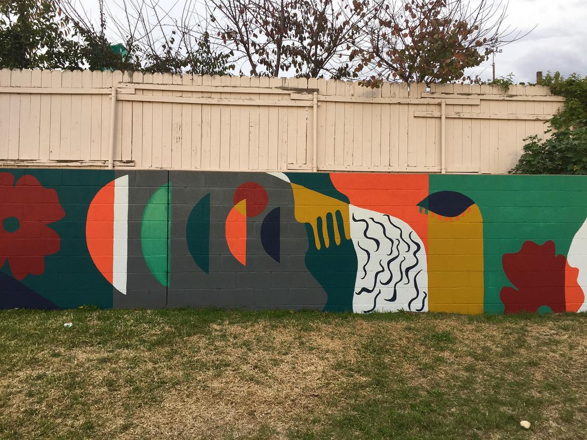ArtReachSD's tweet photo. New mural at YMCA Oz. Youth came up with many of the themes &amp; worked hard to paint every last inch of it. Thanks to Oz staff, @YMCASanDiego &amp; all other volunteers for help. #artreachsd #artreachmuralprogram #communitymural #collaborativemural #youthmural #ymca #sandiegononprofit https://t.co/5O9lLH0KRQ
