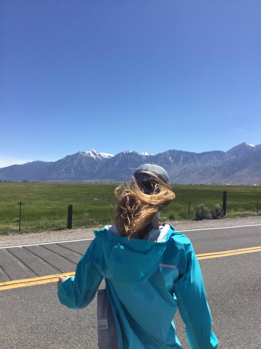 elizabethfitz52's tweet photo. The mountains there are also really pretty! https://t.co/374kP3nmN8