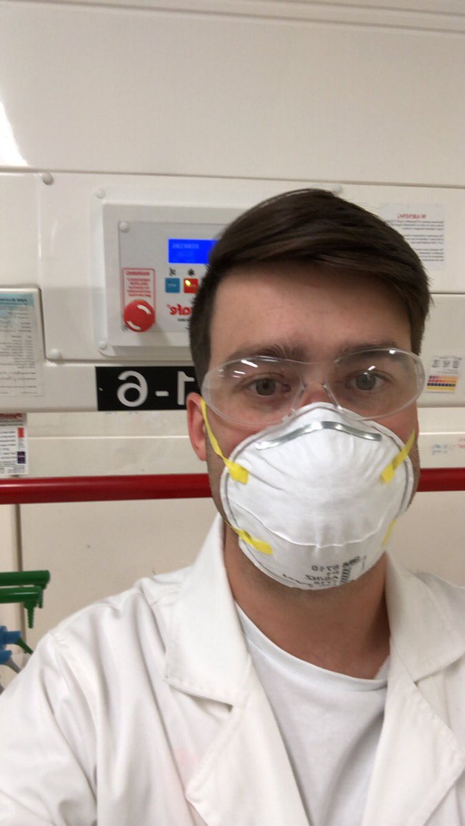 Slightly more PPE than usual today due to smoke from the #KangarooIslandFires in our lab. Hard to imagine what it must be like in the fire zone itself #Adelaide #SAFires #OzChem
