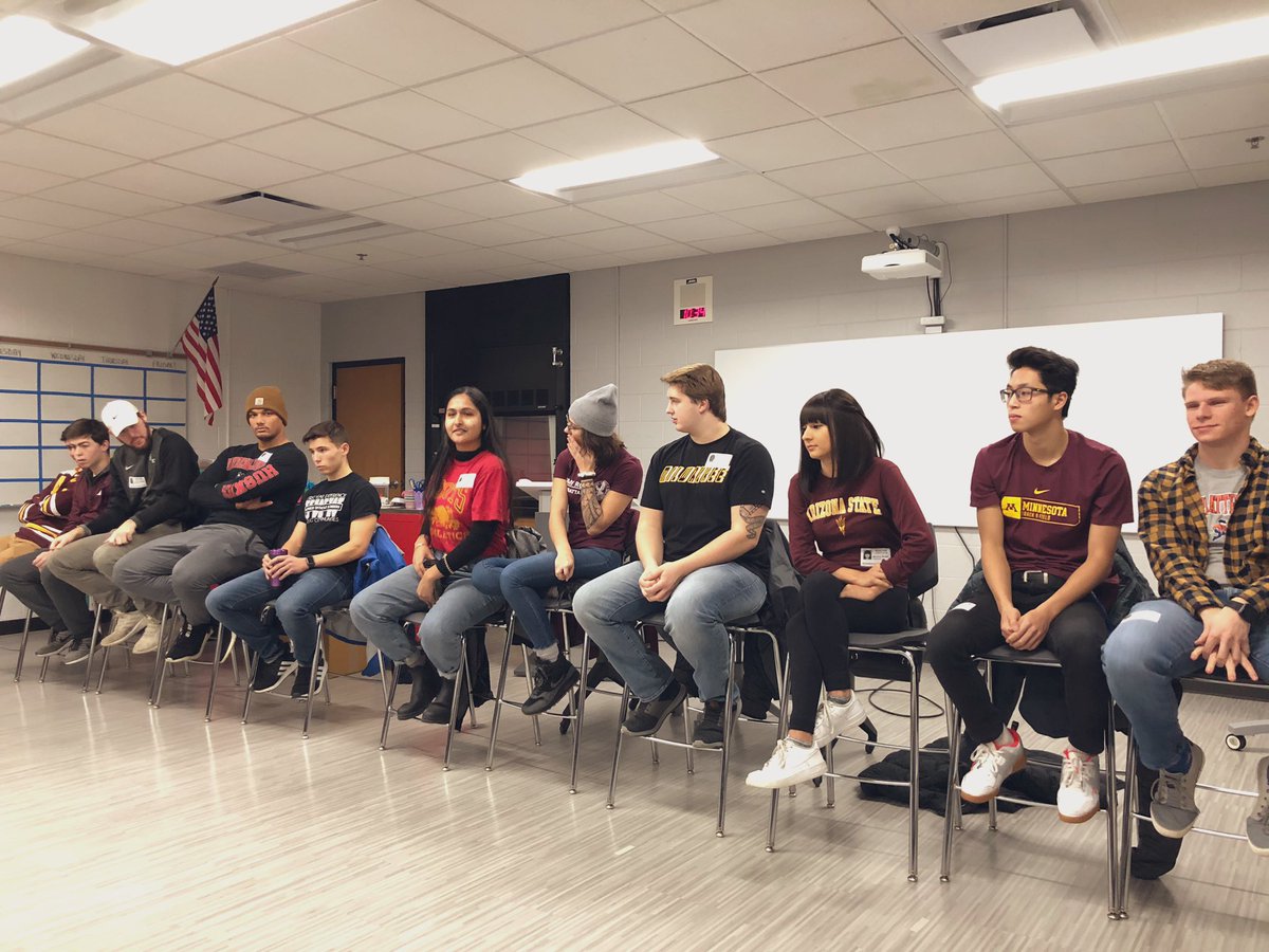 beastsimek's tweet image. Once a Spartan, always a Spartan. Welcome home members of the AVID classes of 2017, 2018, and 2019. #alumnipanel #AVIDfam ❤️ @AVID4College @BEHS_SDE