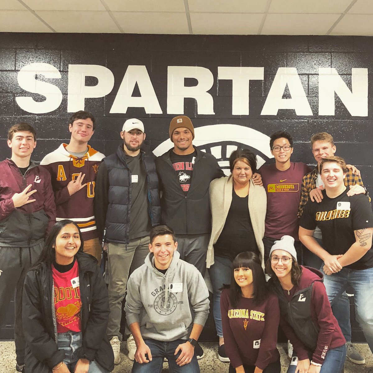 beastsimek's tweet image. Once a Spartan, always a Spartan. Welcome home members of the AVID classes of 2017, 2018, and 2019. #alumnipanel #AVIDfam ❤️ @AVID4College @BEHS_SDE
