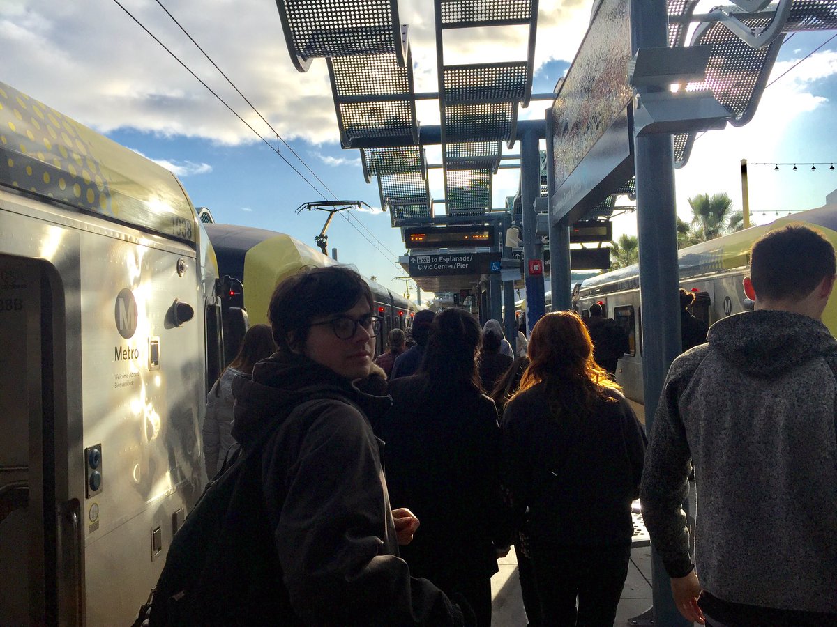 _KennyUong_'s tweet image. Had an awesome time with @milesintransit1 and Nathan! Enjoy the rest of your stay here in LA! 😊🚈 #GoMetro #NUMTOT #ExpoLine