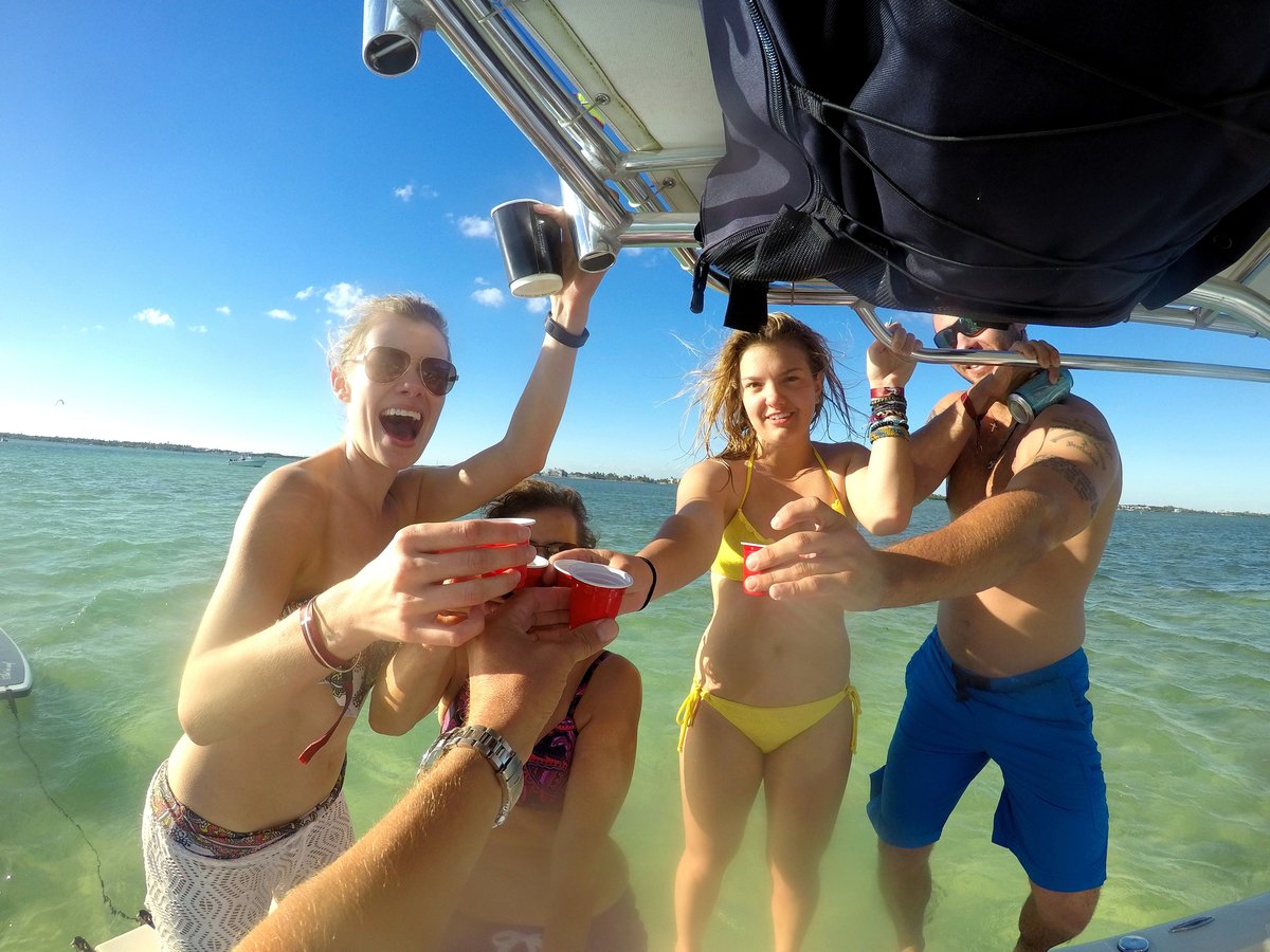 Party Time - Islamorada Sandbar -  us for special occasions 305-900-7350 #islamorada #islamoradasandbar #1stMateClaire #keyslife #aquablueadventures #islamoradatimes #sandbar #Floridakeys #GoPhotography #vacation #wedding #party #bachelor #bachelorrette  #destinationweddings