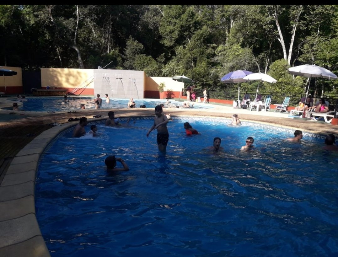 El Eco de Alvear en una tarde hermosa...los afiliados aprovechan los espacios donde nuestra querida Marilú dedicó tanto amor🤗 #VeranoEnUDPM <a href="/LodgesUdpm/">Complejo Lodges UDPM</a>