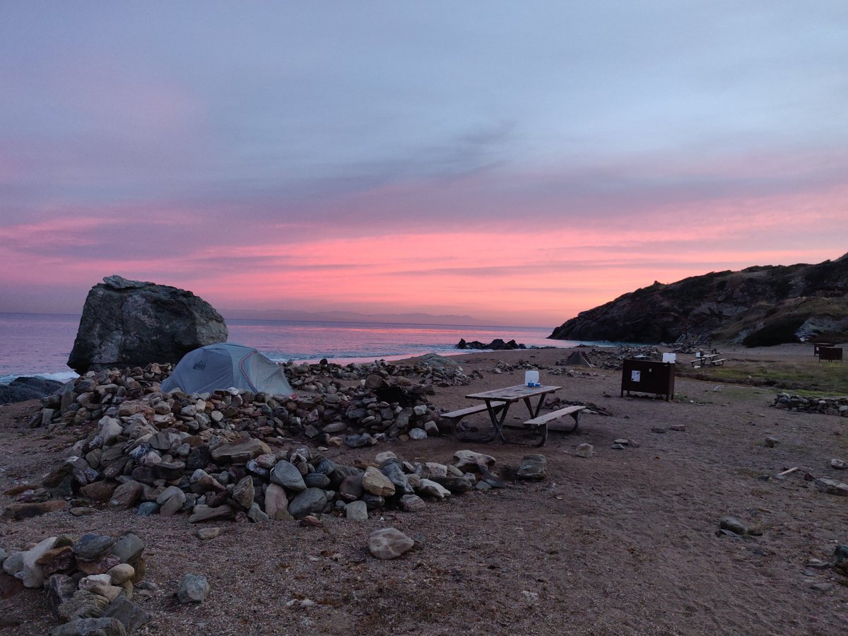 speak2eli's tweet photo. Throwback to my backpacking at Catalina Island, California! #HNY2020 #catalinaexpress #getaway #hiking #backpacking #Camping #outdoors #PhotographyIsArt #TakeAHike @CatalinaExpress @CIConservancy @REI #optoutside #NewYearsEve #NewYearNewMe #NewYearsResolution #fitnessmotivation https://t.co/WPEoD5S8CU