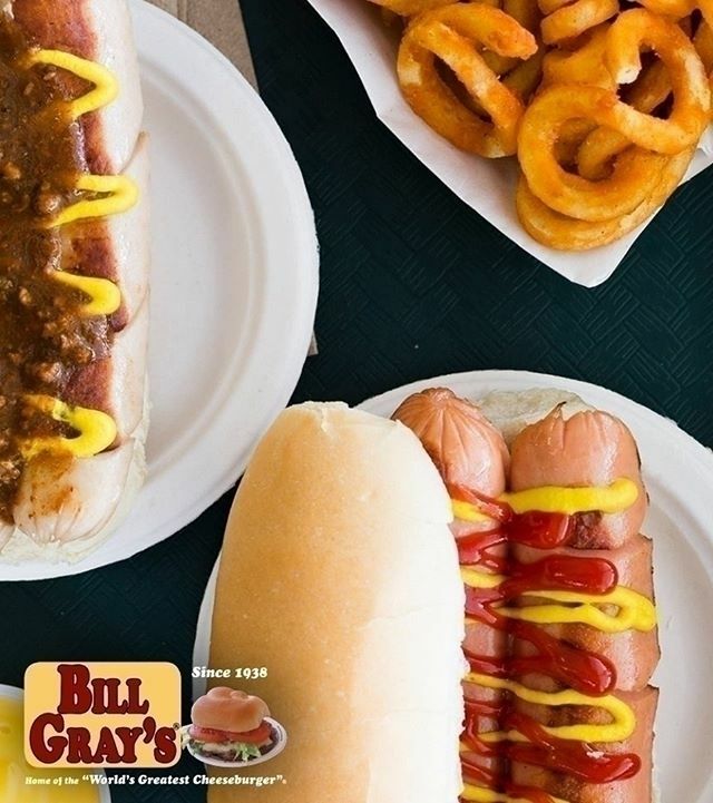BillGrays's tweet photo. Proudly serving Zweigles Red and White Hots #BillGrays #ROC #RochesterNY #Zweigles #ROCHotDogs https://t.co/svGYWQY6db https://t.co/58IsmrFKPR