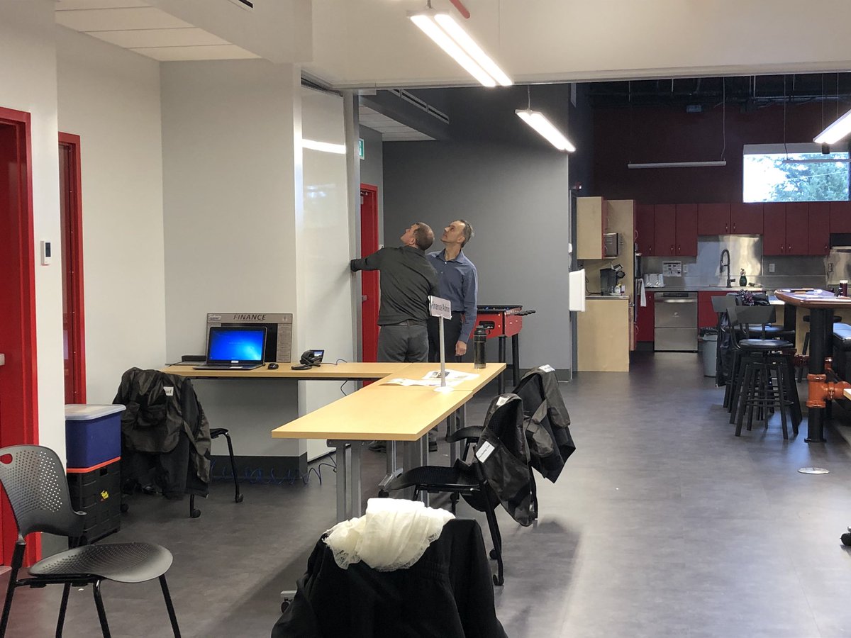 SidneyFireDept's tweet photo. @townofsidneybc staff setting up the #emergencyoperationscentre in the new @SidneyVFire building. #stafftraining #eoc #beprepared https://t.co/WZ5iIh4llO