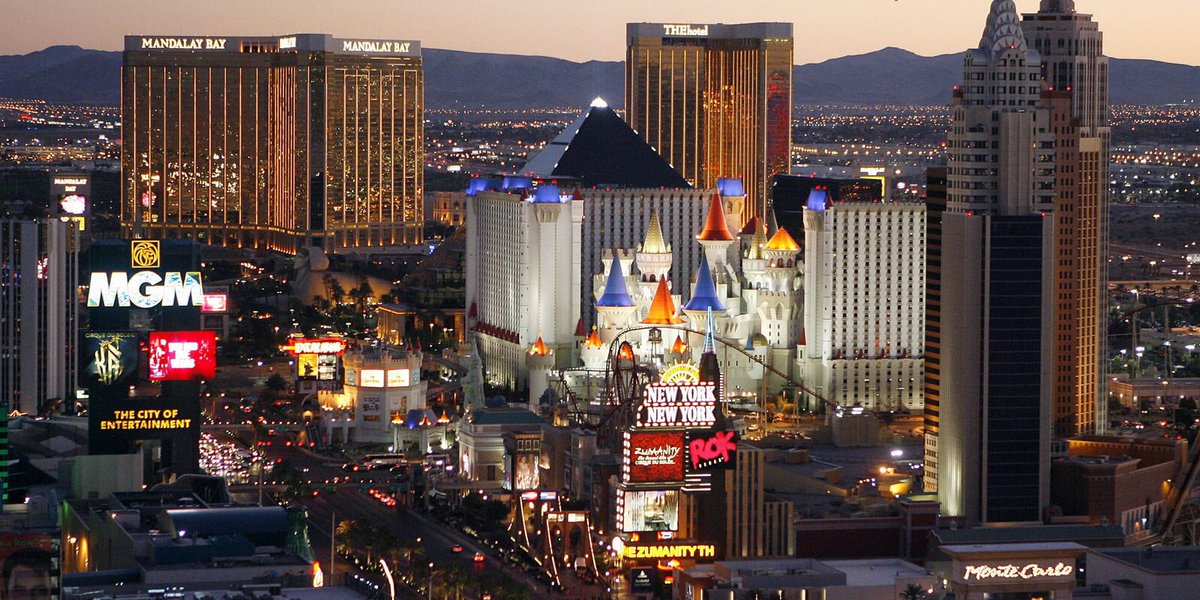 UIS_SV's tweet photo. CES2020 @CES started from Jan 7 to Jan 10 in Las Vegas. Over 5000 companies, like @Apple @Microsoft @Sony @HaierFamily @SamsungUS @Huawei , joint this super party. 5G and Smart home became the hottest theme in CES2020.   #ces2020vegas #ces2020 #lasvegas #expo https://t.co/SmtwVU8tEL