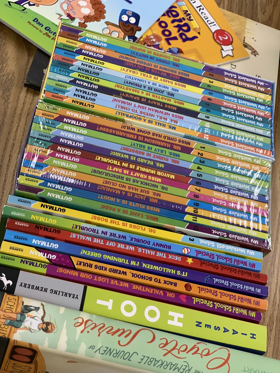 MissABalderas's tweet photo. Alane’s contribution to our classroom library📚was welcomed with open arms and lots of cheer!🥳We will continue to spread #kindness with #flatabby as our inspiration all year round! Thank you Alane! 💝 @AlaneAdamsBooks #bookqueen #literacy #books https://t.co/7RDlSyGCBL