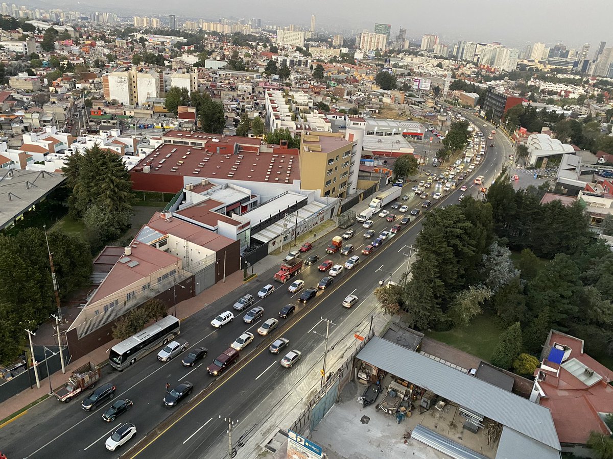 aldolp1's tweet photo. Que pasa en la salida por la carretera libre Mex-Tol?, serias complicaciones viales desde las 11am @alcCuajimalpa @Claudiashein @AdrianRubalcava https://t.co/5hcK4lXAVp