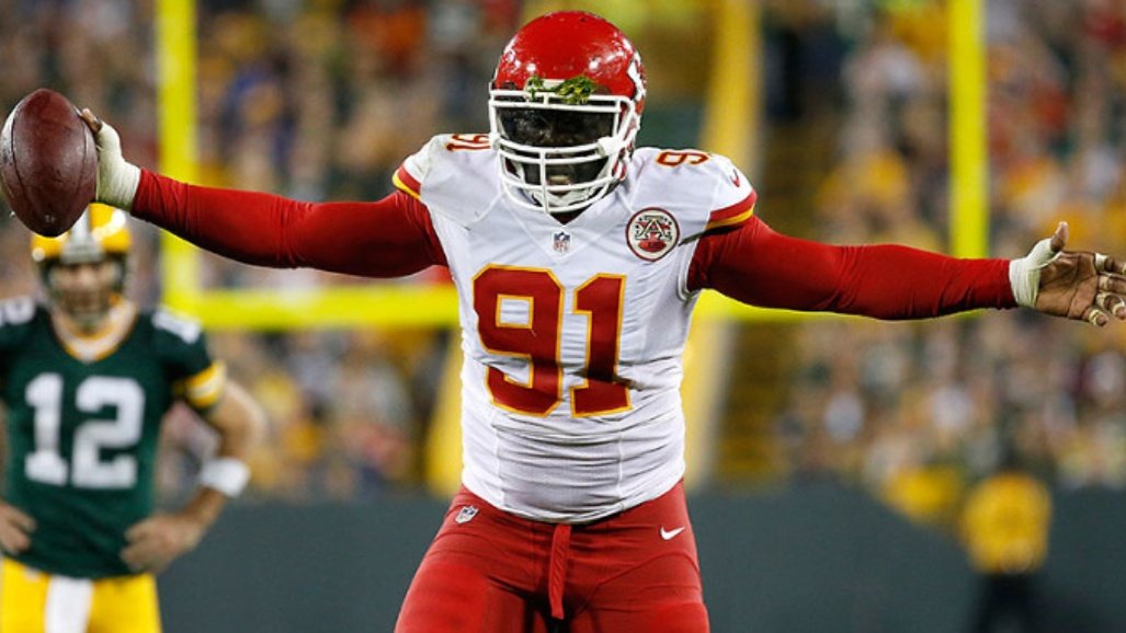 TraAndrews16's tweet photo. It's only right that this man bangs the drum #TambaTime #Chiefense #ChiefsKingdom @TambaHali91 https://t.co/38cAvSXppb