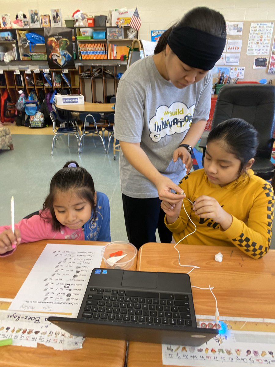 castbilingual's tweet photo. Ms. Sakata taught us about matter and electricity! The kids were engaged, participating and excited to learn! We ❤️ STEM! @EWRSDK12 @StemEmk @NicoleFoulksEMK @Readinggirl73 https://t.co/GjcNAnverZ