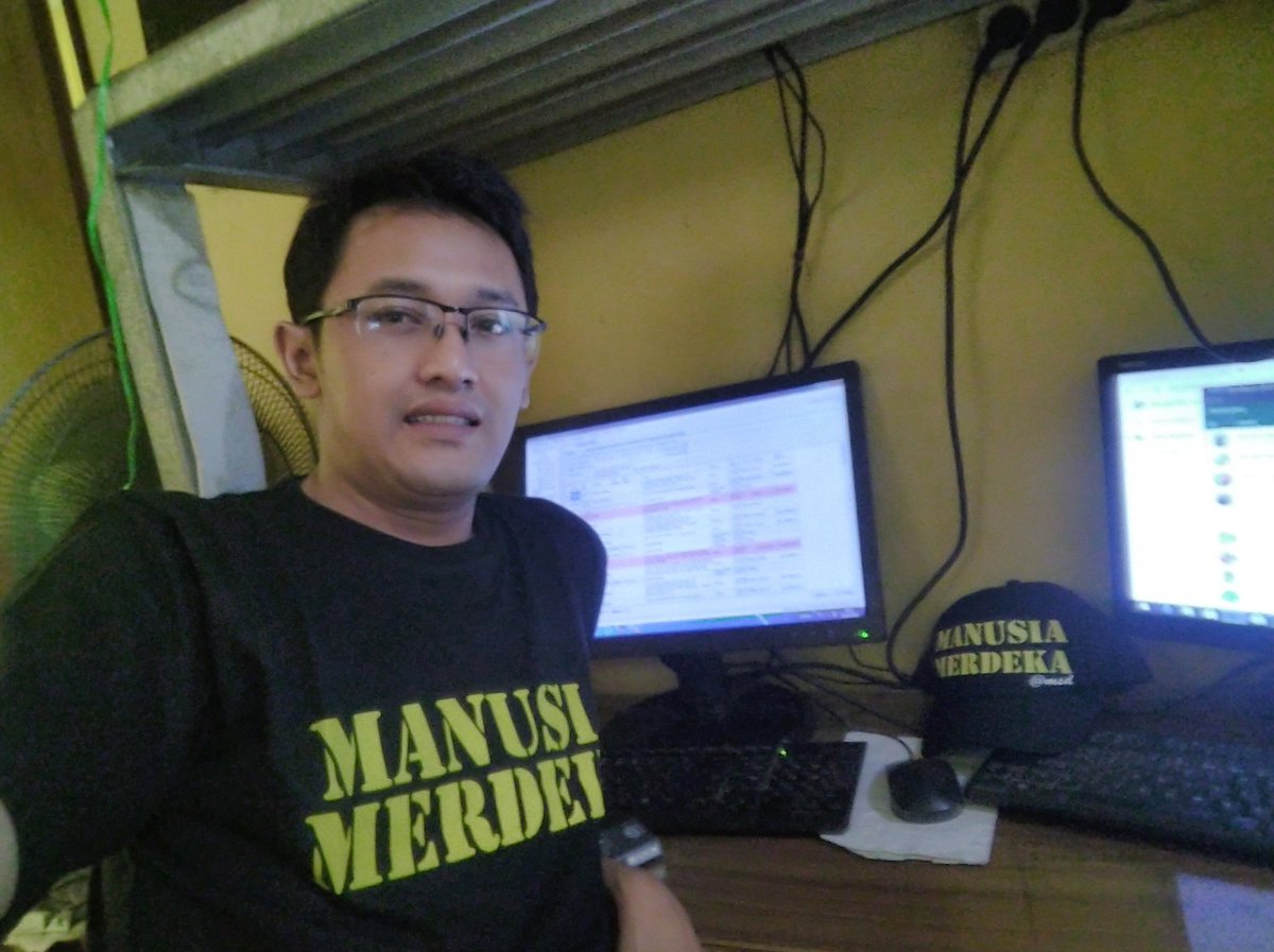 butuhjujur_adil's tweet photo. Untuk menjadi "Manusia Merdeka" dibutuhkan perjuangan baik materi, pikiran serta tenaga dg dilandasi kejujuran, kesabaran serta keikhlasan dalam menjalani dan yg paling penting TANPA CAMPUR TANGAN orang lain. #serverpulsa&PPOB
Terimakasih @0m_Brewoks @msaid_didu https://t.co/dNR8uJ7a3P