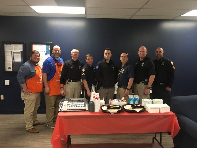 misshd03's tweet photo. Thank you to our D319 team on the community law enforcement partnership! @berry81us @RyanHallTHD804 @robertkirkham26 @Megan_Watson55 @mparkshdorange @DaveHulganVOLS @JHW1077 @RickieBoutwell @MelissaKTHD @carolgene015 @JustinReedTHD https://t.co/QT9Qkky4s2