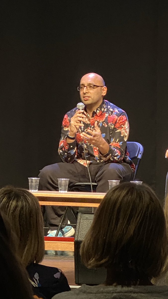f164KyLewis's tweet photo. Great evening panel talk #whatswrongwithart with @TheArtPrize @RichMixLondon @LondonArtCritic #StephenDoyle
#MarthaMayRonson https://t.co/GUsYnLHeRv