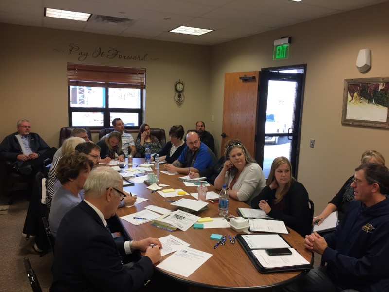 At Sisseton Master Plan meetings, individuals from local organizations and the community come together. SDCF awarded <a href="/GROWSouthDakota/">GROW South Dakota</a> a Community Innovation Grant to provide support for these meetings. #StrongerSisseton #StrongerSouthDakota

Learn more: bit.ly/37uHSGC