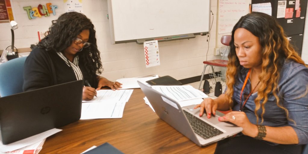 AdigunLaSondra's tweet photo. @Cullen_Bobcats ELA Ts always make my coach's ❤ smile! They're receptive to feedback, apply it immediately, &amp; want to do what's best for Ss. They are pictured below adjusting a Ss artifact following a coaching conversation &amp; reviewing lessons for instructional alignment. https://t.co/UpxLc4olEe