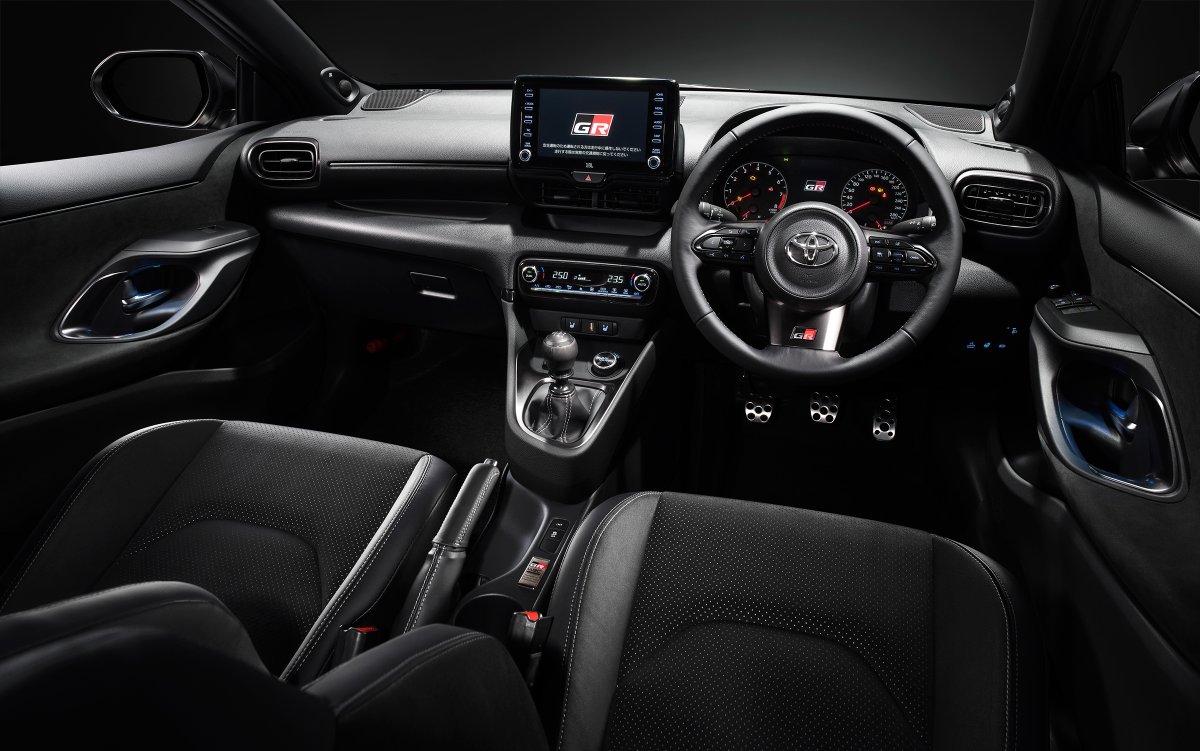 CyberMagazineX's tweet photo. TOYOTA、新型車GRヤリスを初公開－GRヤリスの特別仕様車 RZ“First Edition”とRZ“High-performance・First Edition”の先行予約を開始－
https://t.co/ie2vWj4aqC
#ヤリス
#東京オートサロン2020 
#magx https://t.co/vGk6qKtFva