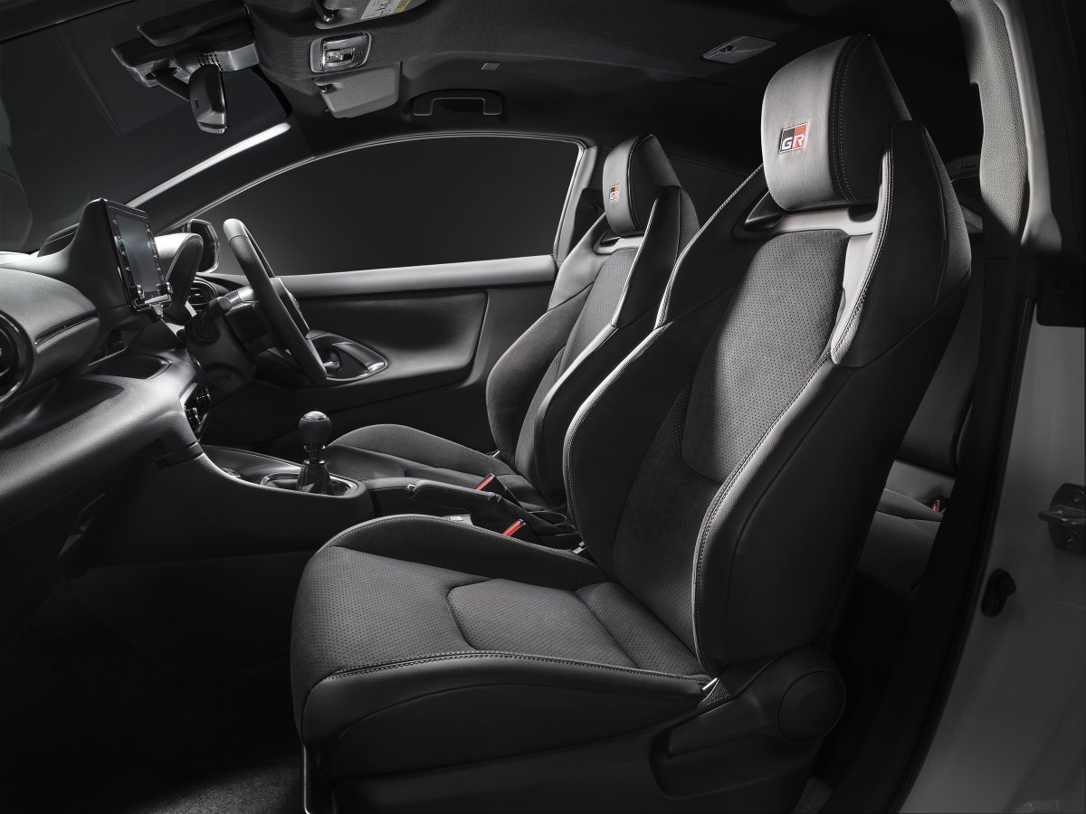 CyberMagazineX's tweet photo. TOYOTA、新型車GRヤリスを初公開－GRヤリスの特別仕様車 RZ“First Edition”とRZ“High-performance・First Edition”の先行予約を開始－
https://t.co/ie2vWj4aqC
#ヤリス
#東京オートサロン2020 
#magx https://t.co/vGk6qKtFva