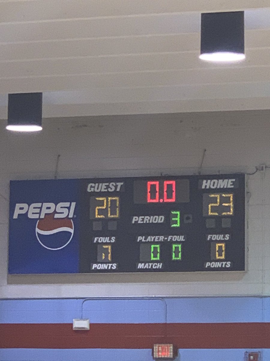 DAFitzHCMS's tweet photo. Halftime score for the 8th grade.  #HillcrestMSPats https://t.co/3iYZkVrOsO