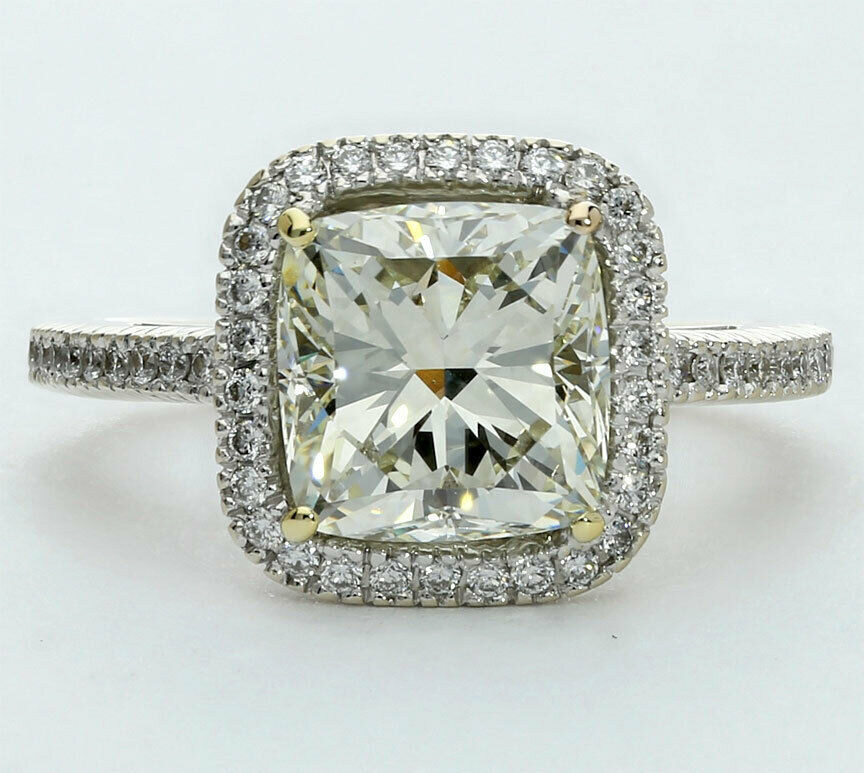 adinajewelers's tweet photo. Stunning GIA VS1 cushion VVS round brilliant diamond engagement ring in 18K white gold (3.14C  3.79CTW). At a price way below retail, too! #diamondring #halodiamond #halodiamondring #diamondengagement #engagementring https://t.co/vaB50Ty6aI https://t.co/GBJaOHKolA