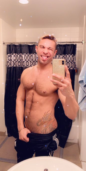 I feel happy when I&rsquo;m with my family #houseOfSantoro @BillySantoroXXX @GagesantoroXXX @BillyandGageXXX<a href="/tag/houseofsantoro"class="tags">#houseOfSantoro</a>