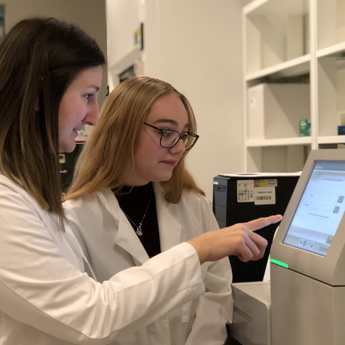 VerogenBio's tweet photo. Read how Nicole Novroski, an assistant professor of forensic science in the Department of Anthropology at the University of Toronto Mississauga, is using Verogen’s ForenSeq DNA Signature Prep Kit to analyze Canada's 'Melting Pot.': https://t.co/gI3Nz6mG2c
#Forensics #Verogen https://t.co/iP4a3oppZY