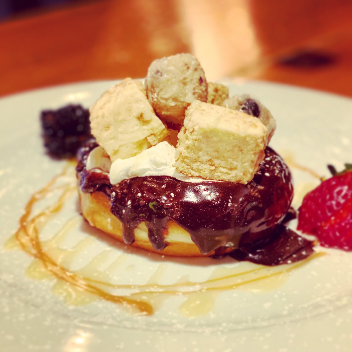 gourmetburnsy's tweet photo. Taking my #donut #game to a #wholenewlevel :) this is #omg #cookiedough #cheesecake #handmade #chocolatedip #donut with #WhiteChocolate #sauce #ygk #yumgk #chefjess https://t.co/R4j8kMXwR5