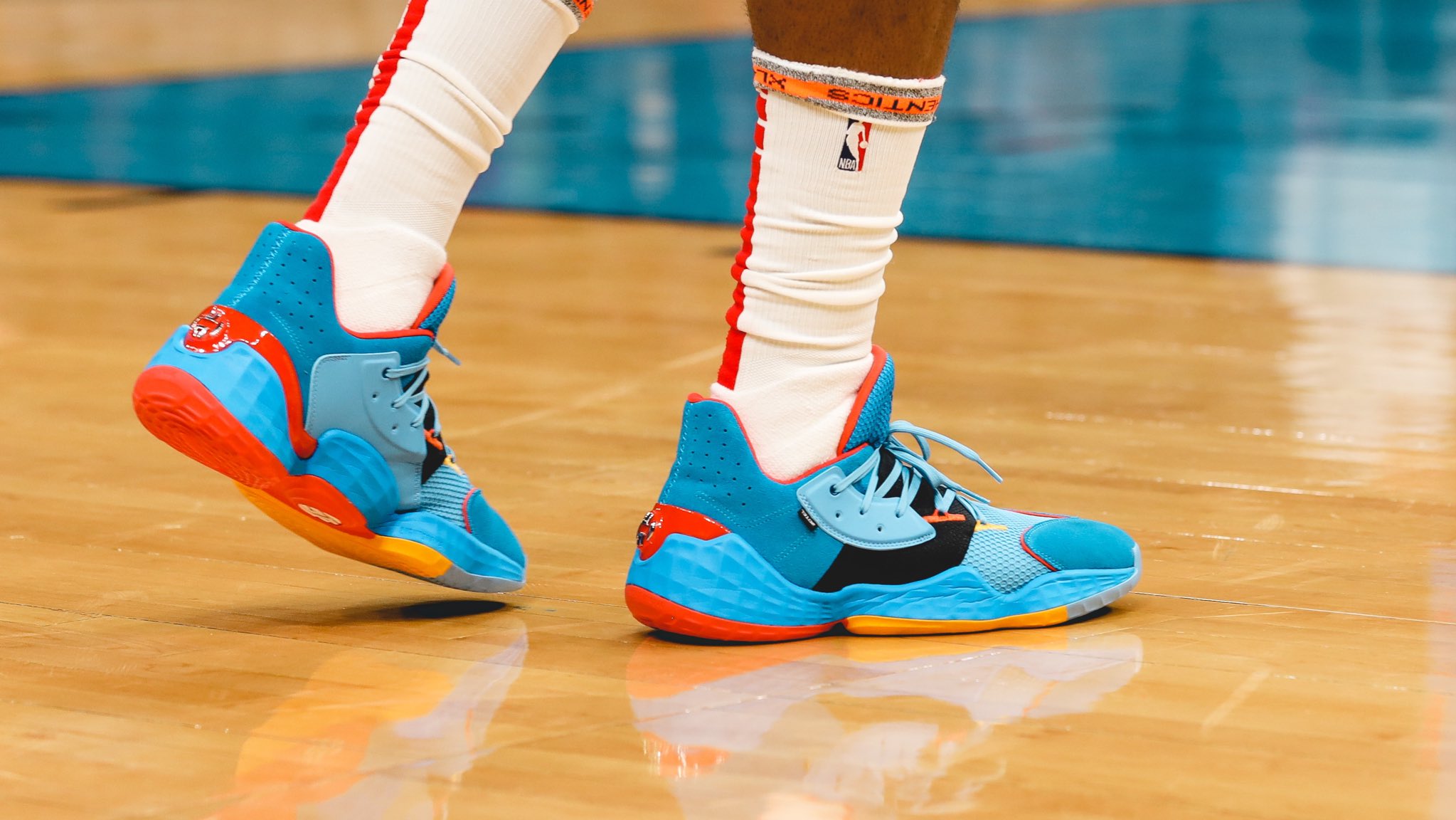 Complex Sneakers on X: #SuCasaMiCasa @JHarden13 debuts an OKC