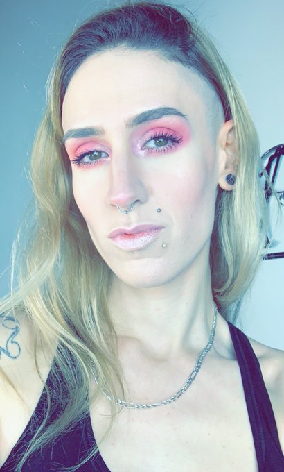 Your Good Girl is feeling a little pink and shiny...so cum play with her!! I'm LIVE now on @chaturbate<a href="/tag/mvsales"class="tags"><span>#mvsales</span></a><a href="/tag/mvtrans"class="tags"><span>#mvtrans</span></a>