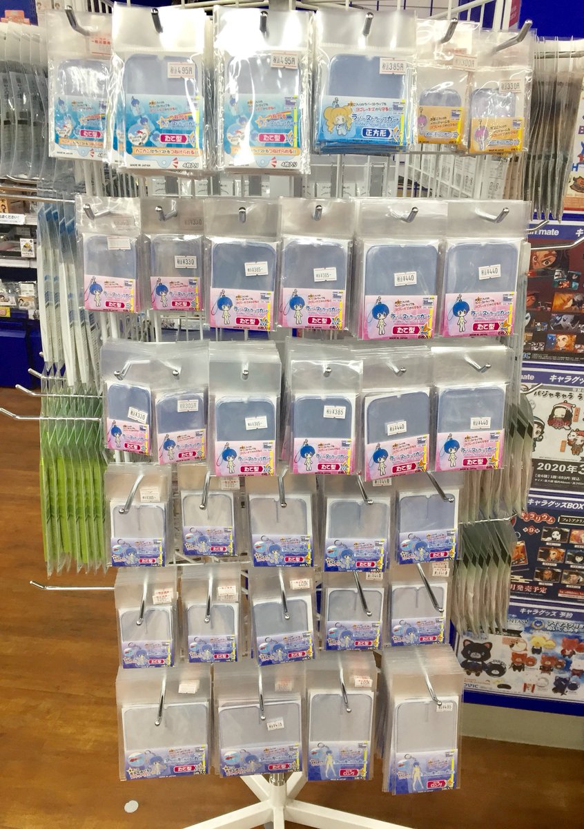 アニメイト池袋本店 商品情報 缶バッジカバー は只今 5階のレジ前に展開しております ラバーストラップ ガード コースターカバー などは5階フロアの什器に展開中アニ ぜひお買い求めくださいアニ