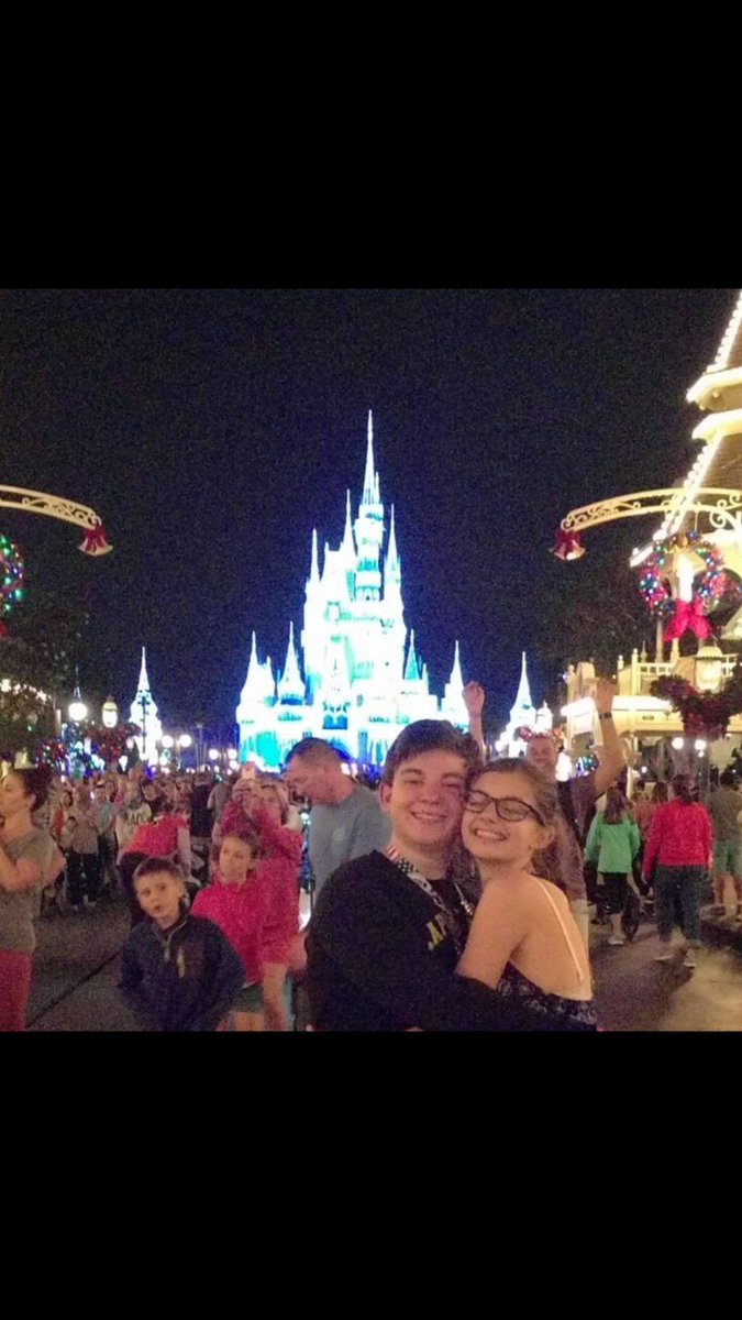 mattlutz's tweet photo. 4 years and counting! Happy anniversary @EmmaSauger https://t.co/ERVW6olWAq