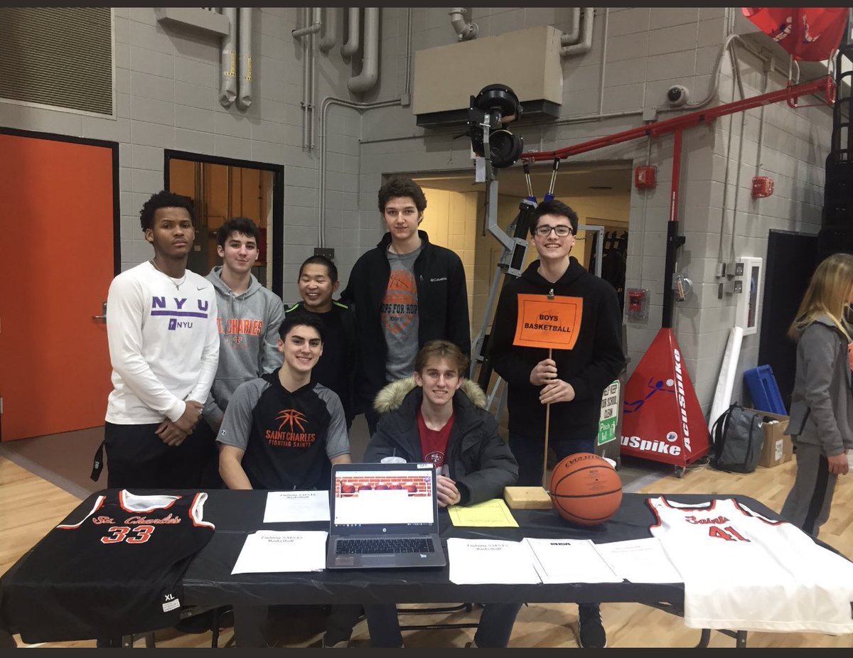 Ben40725's tweet photo. Today for thankful Thursday I am thankful for my fellow junior ballers. We’ve worked our way up together and I know that we have each other’s backs. #ThankfulThursday #WhiteSquad @bballwoods23 @hoopsmurphy https://t.co/295S6CHDOY
