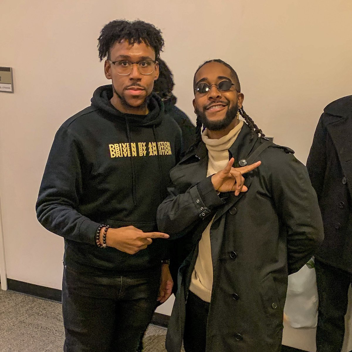 I had the pleasure of working on set with <a href="/Omarion/">OMARION</a> today. 
His humility is unmatched and style...y’all already know 👌🏾. “Everything good like it post to be!”
Make sure to tune in to @StrahanSaraKeke ! 📺
.
.
.
📸: @anastasiaelysew 
#omarion