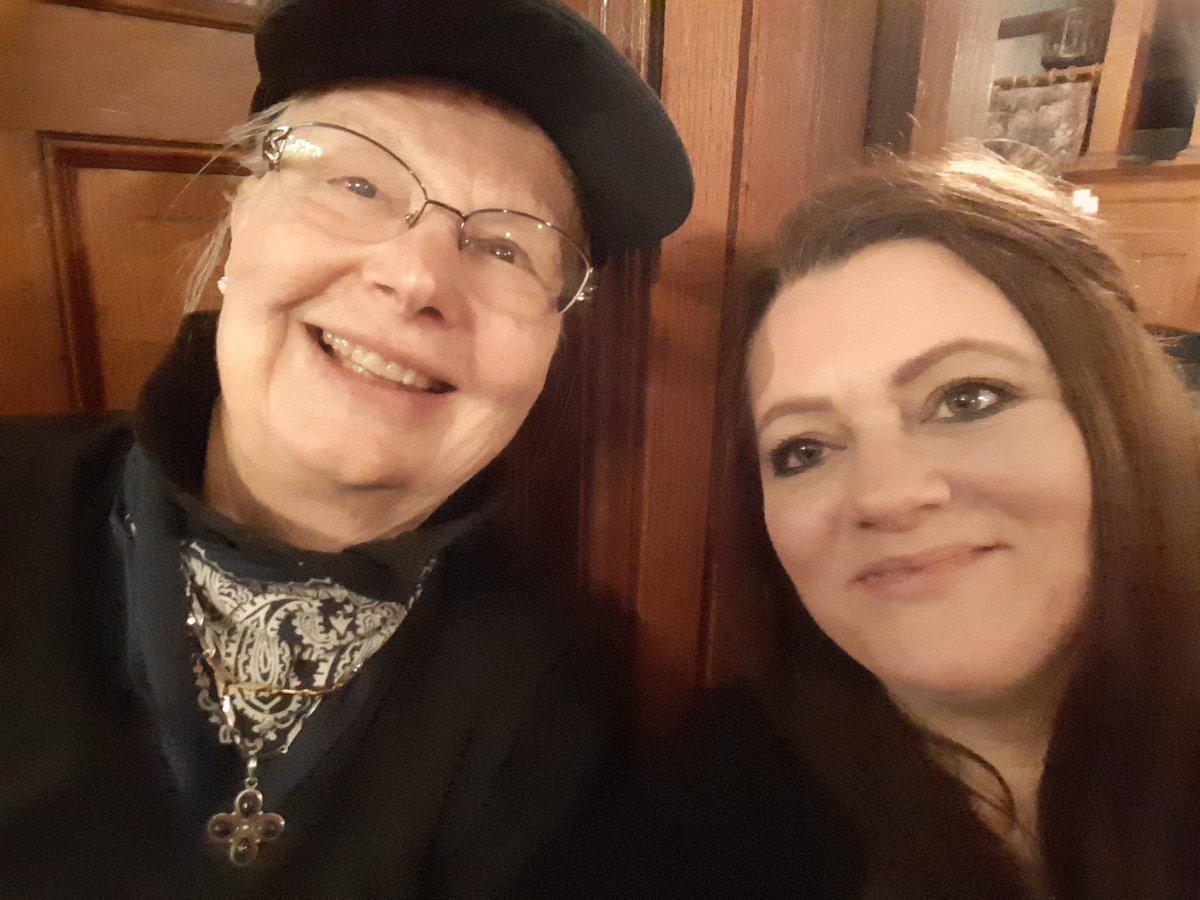 Arkansas4Yang's tweet image. #YangWeek dinner party @SororityOfYang celebrating success canvassing this week!