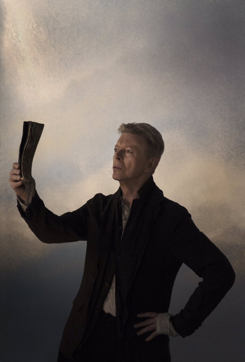 gallerybowie's tweet photo. https://t.co/PzH5j72IBW