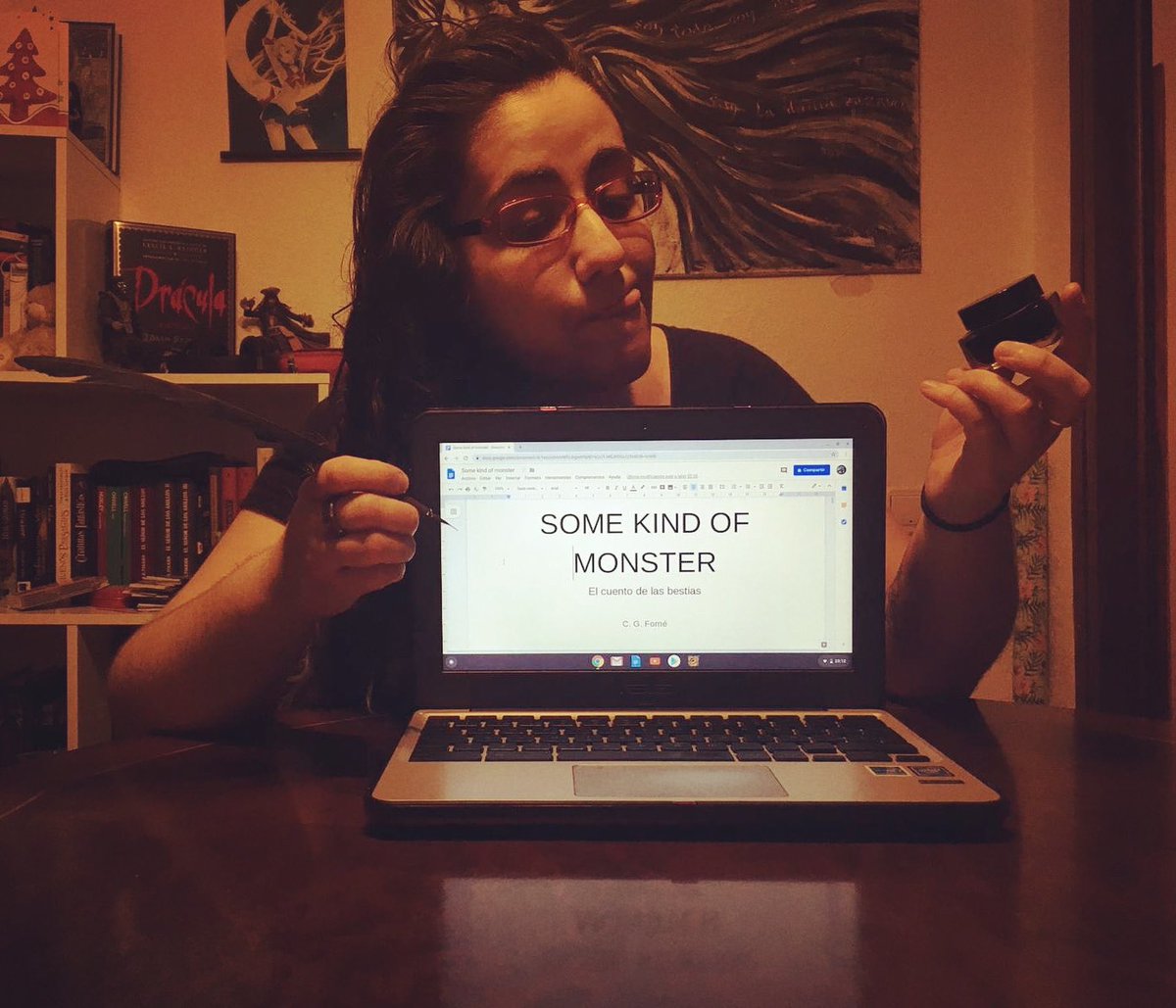 cgforne's tweet photo. Aquí una intentando escribir entre toses, tés de jenjibre y miel y WhatsApp de mis zumbadas favoritas. Feliz viernes 🤘🏻 ¡A por todas!
#nuevoproyecto #somekindofmonster #novelanegra #laciudadenlaquenuncapasanada #burgos #gemmaisback @novelasdenaiara https://t.co/SrgZqywlYd